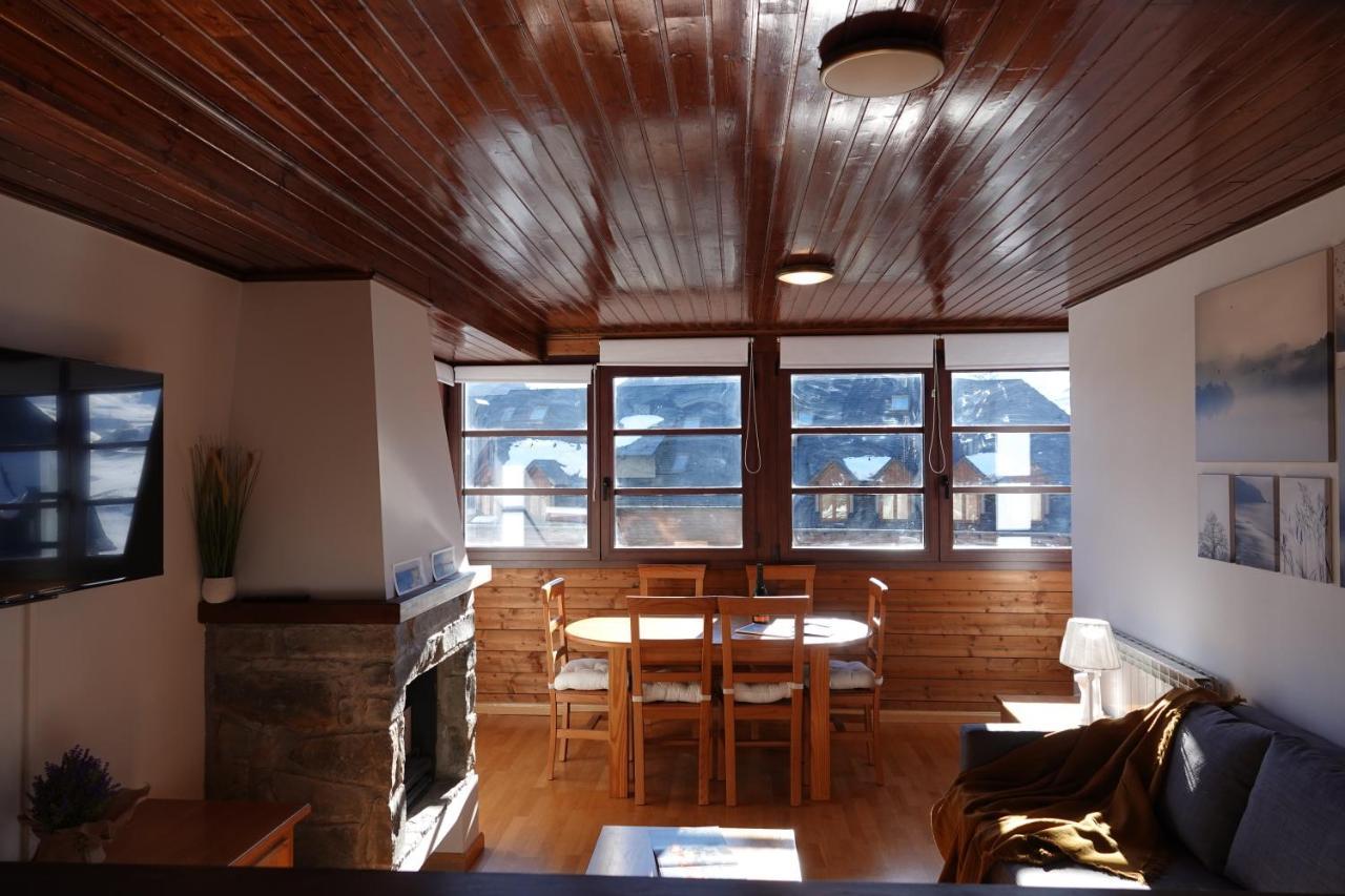 Stone Garaje Cubierto Y Trastero Pirineos360 Apartment Formigal Exterior foto