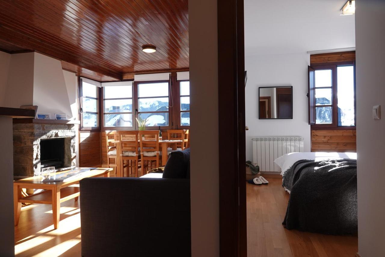 Stone Garaje Cubierto Y Trastero Pirineos360 Apartment Formigal Exterior foto